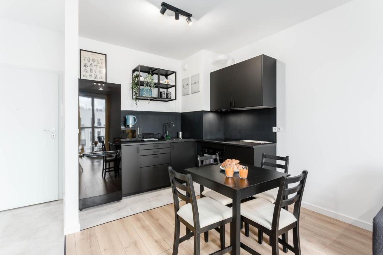 Chill Apartments Warsaw Airport Εξωτερικό φωτογραφία